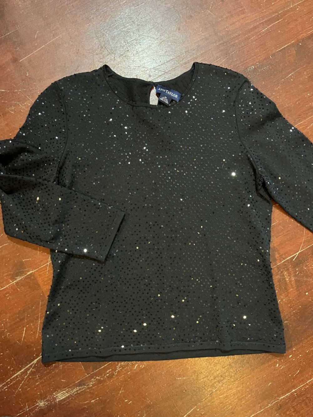 🌻3/$15🌻 Ann Taylor Black Sequin Silk blend Top